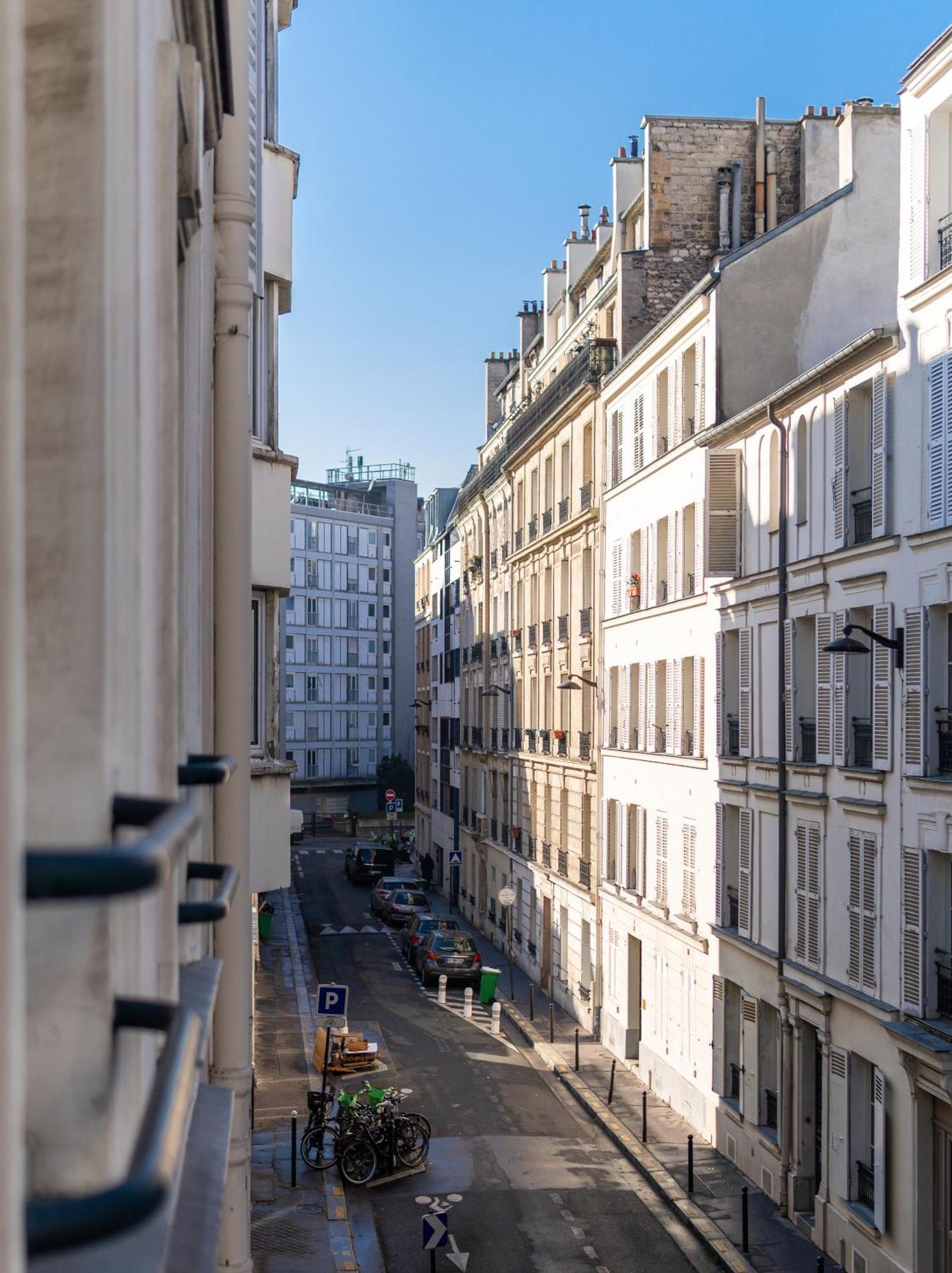 Hotel Lilas Blanc Париж Экстерьер фото